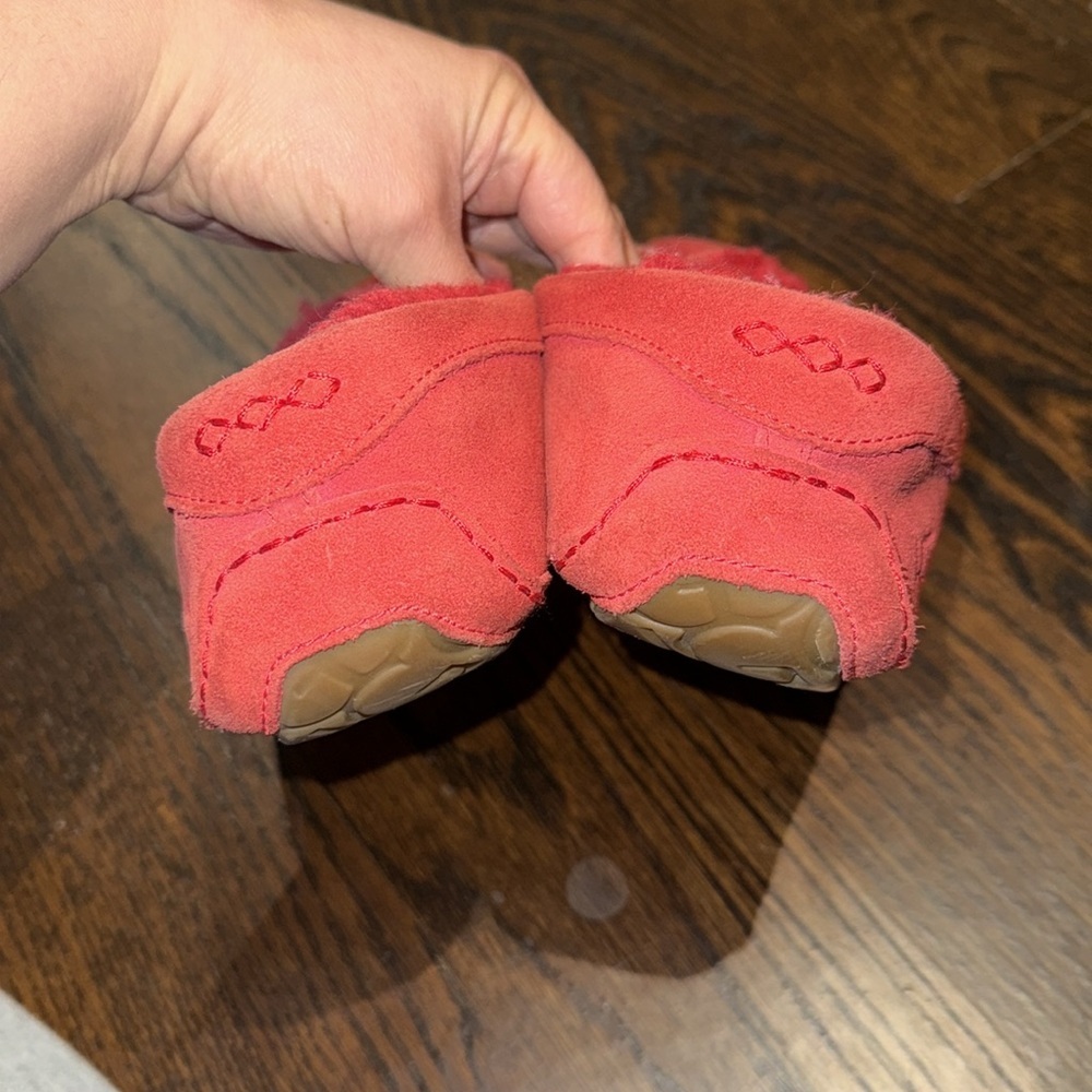 UGG Australia Ansley Womens Moccasin Slippers Suede Upper Wool Red SIZE 7 - Picture 4 of 10